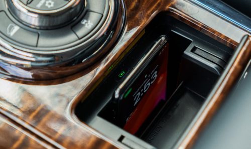 Wireless-Smartphone-Charge-Pocket-bg2